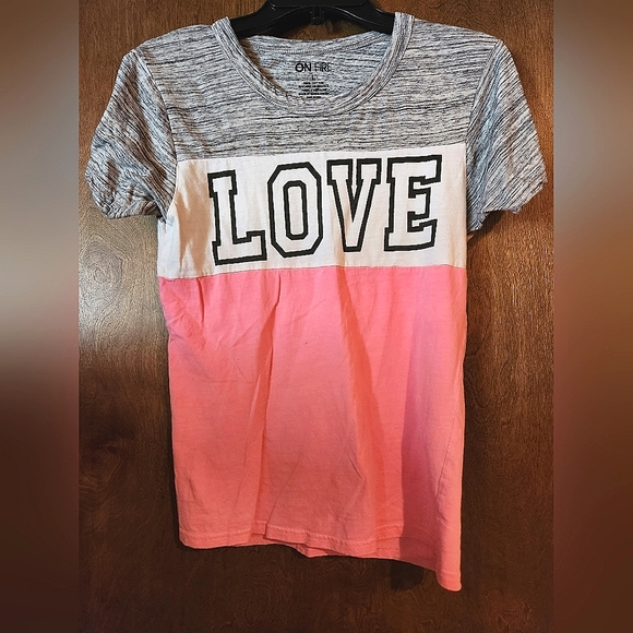 Love Graphic Tee L - Picture 2 of 5